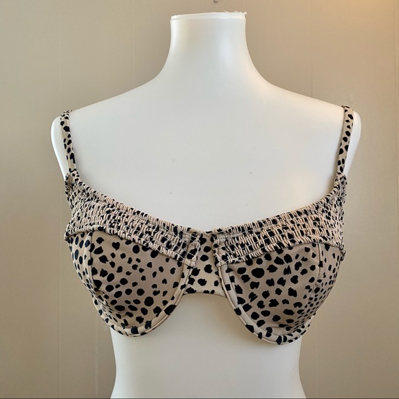 Leopard Print Bikini - Picture 5 of 12